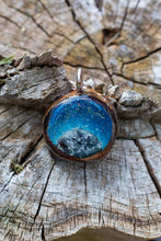 Load image into Gallery viewer, Classic #31 - Size 1.61 x 1.38&quot;
